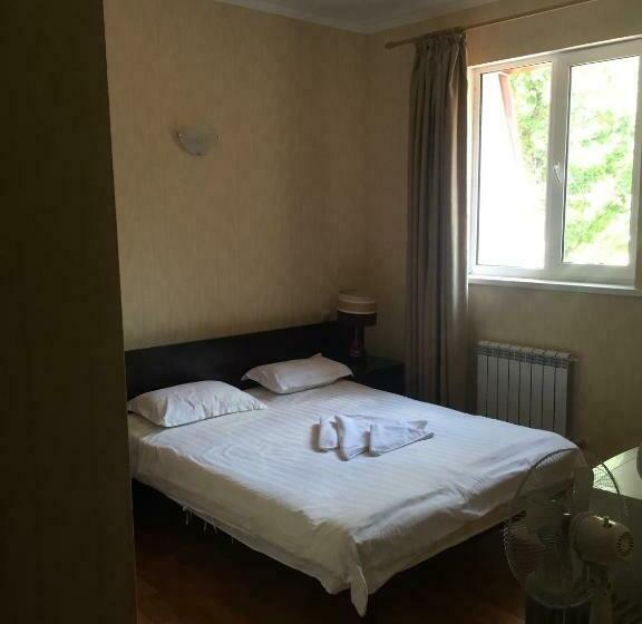 اتاق اکونومی, Fiveseasons