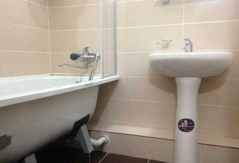 اتاق اکونومی, Fiveseasons