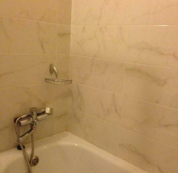 اتاق راحتی, Fiveseasons