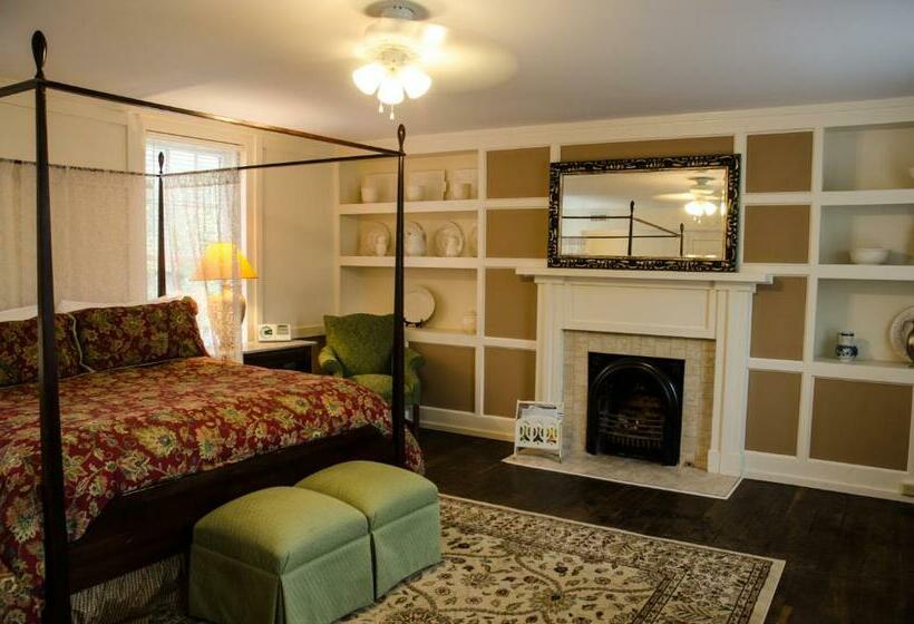 Люкс Deluxe Кровать Кинг, Bourbon Manor Bed & Breakfast Inn