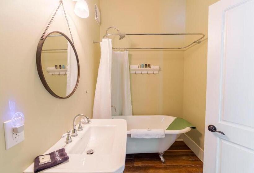 Люкс Кровать Квин, Bourbon Manor Bed & Breakfast Inn