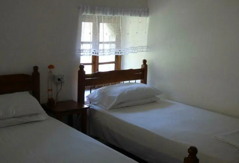 تختخواب در اتاق مشترک, Guesthouse & Hostel Lorenc