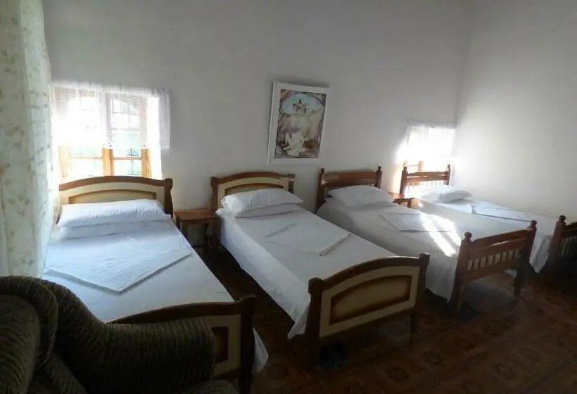 تختخواب در اتاق مشترک, Guesthouse & Hostel Lorenc