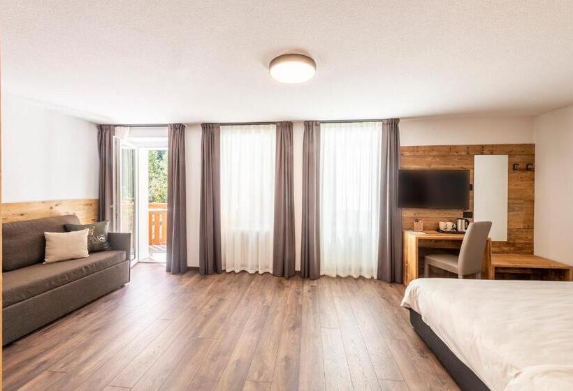 جناح جونيور مزوَّد بشرفة, Alpino Wellness & Spa