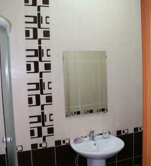 اتاق استاندارد یک نفره, Ayhan