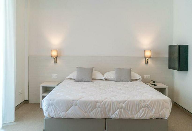 חדר סטנדרט, Centrale