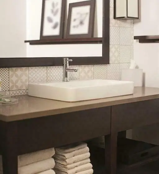 身障者適用キングサイズベッドルーム, Country Inn & Suites By Radisson Asheville River Arts District