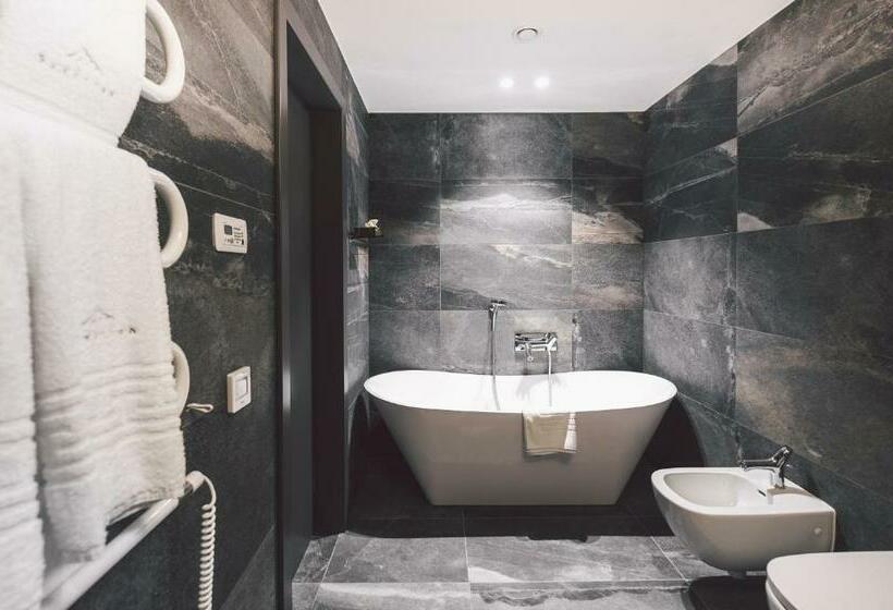 سوئیت پرزیدنت, Dunetton Self Checkin