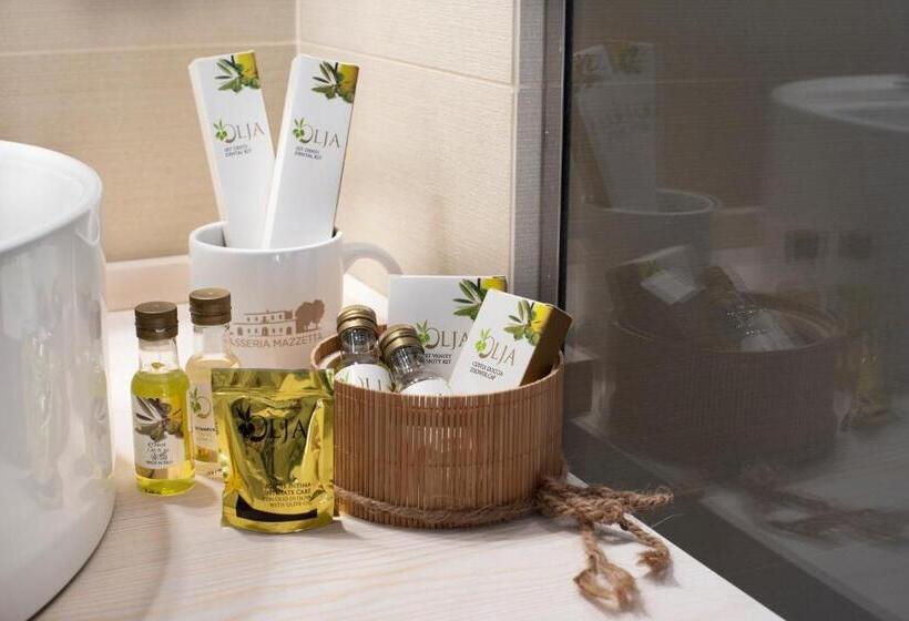 חדר סטנדרט לארבעה, Masseria Mazzetta Salento Corte Del Falconiere B&b