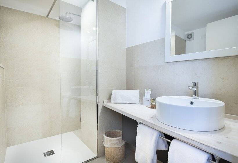 חדר סטנדרט לשלושה, Masseria Mazzetta Salento Corte Del Falconiere B&b