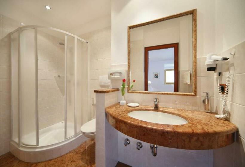 חדר משפחתי, Parkhotel Tirolerhof