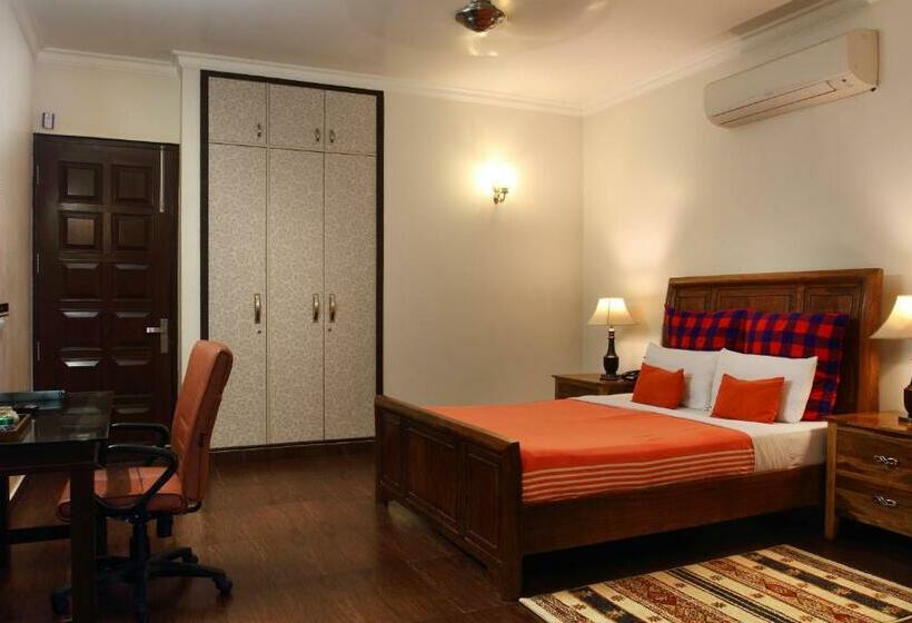 Standard Studio, Perch Arbor Suites