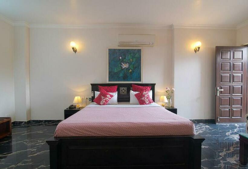 Standard Studio, Perch Arbor Suites