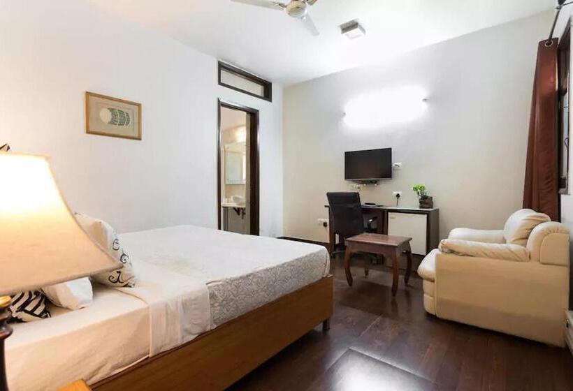 Deluxe Rum, Perch Arbor Suites