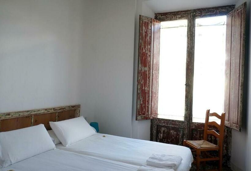 اتاق استاندارد, Pigal