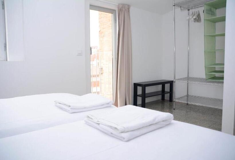 اتاق استاندارد, Pigal