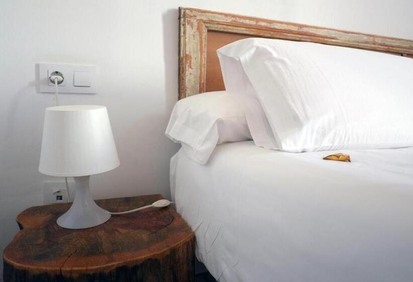 اتاق استاندارد یک نفره, Pigal