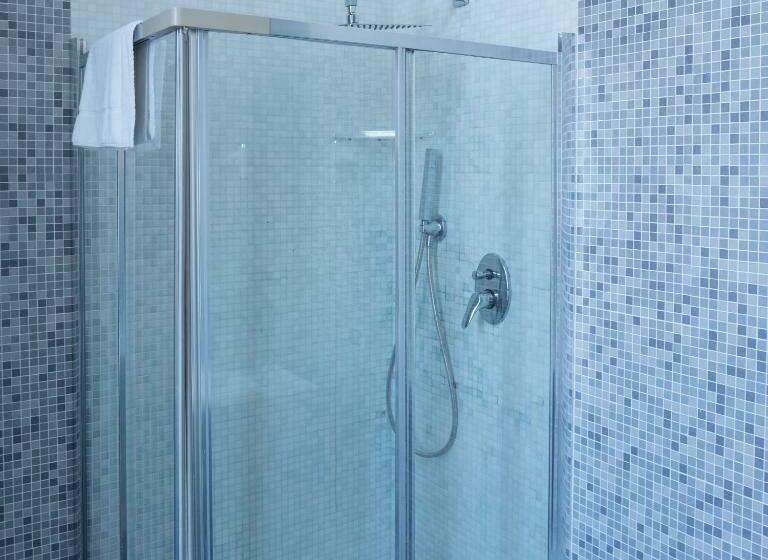 اتاق راحتی, Plana