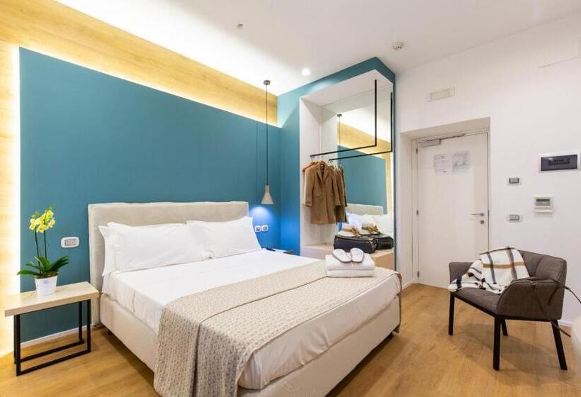 اتاق سوپریور, Plana