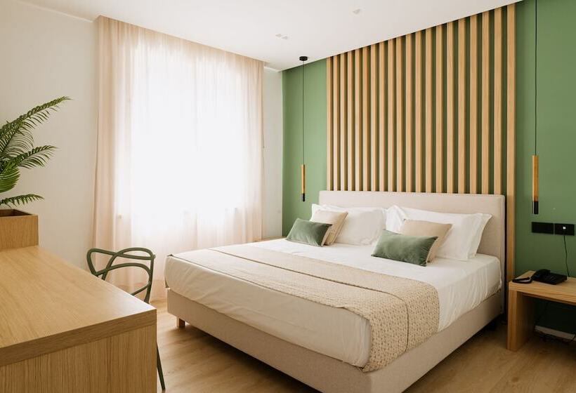 اتاق سوپریور, Plana