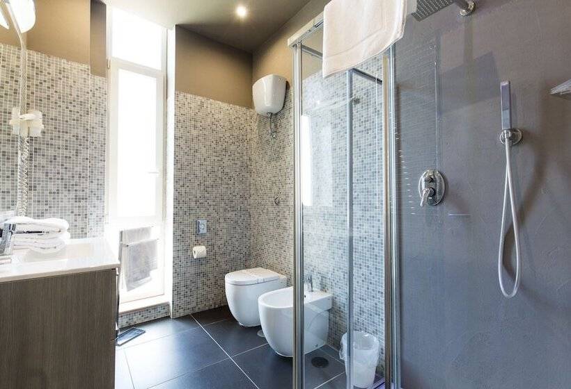 اتاق سوپریور, Plana