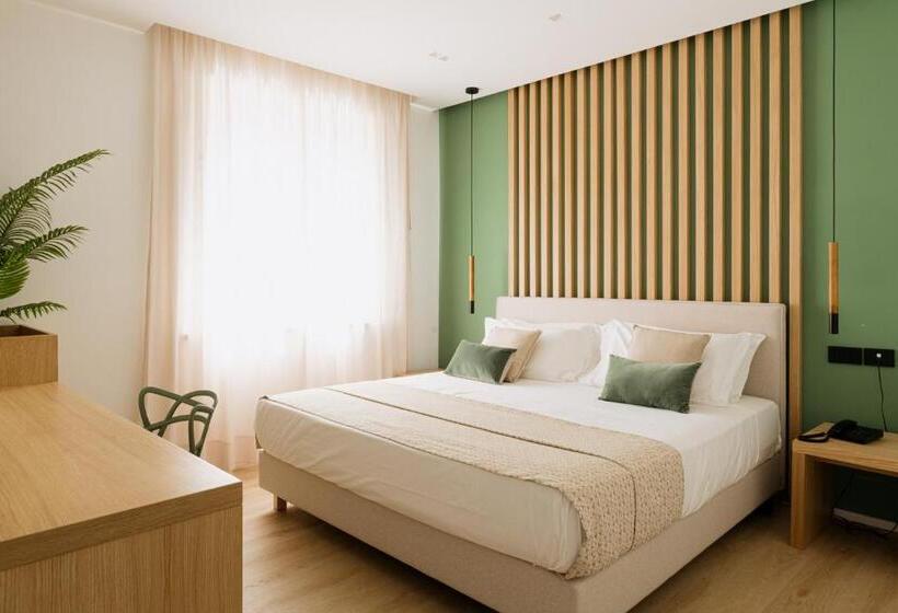 اتاق سوپریور, Plana