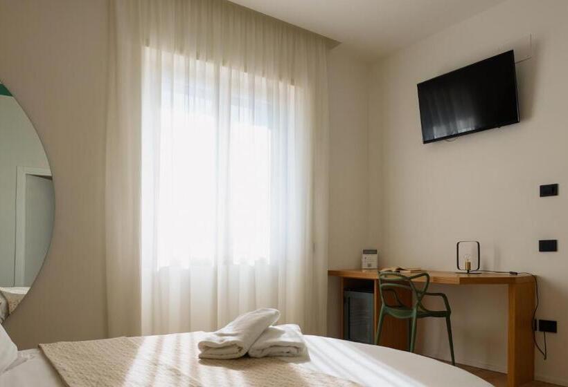 سوییت جونیور, Plana