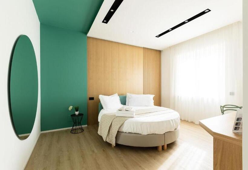 سوییت جونیور, Plana