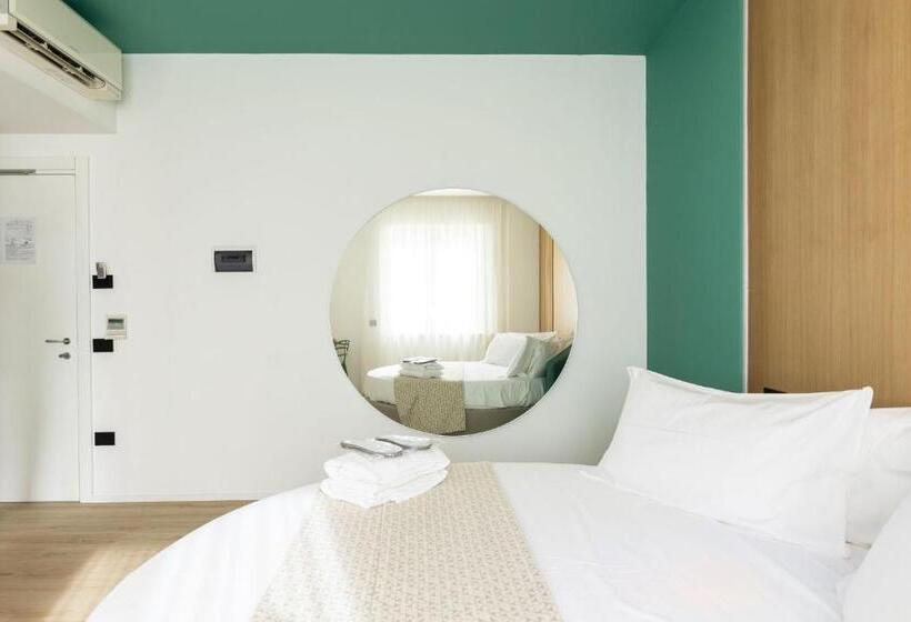 سوییت جونیور, Plana