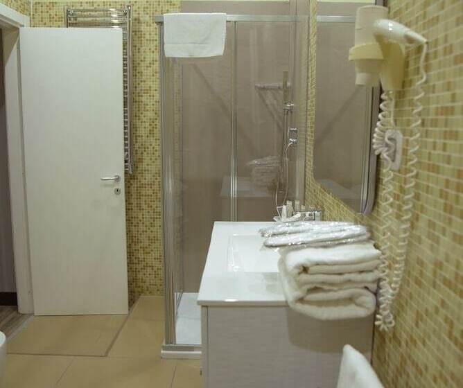 اتاق سوپریور, Plana