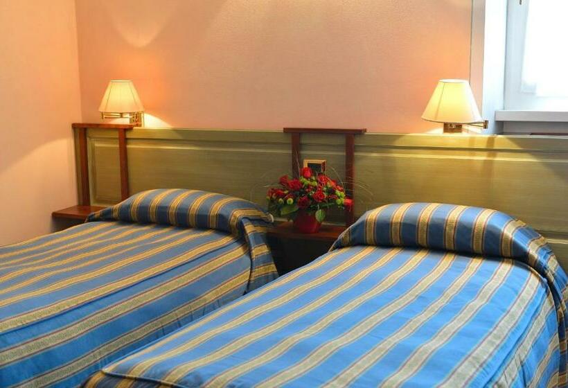 شقة غرفتين, Residence Del Messaggero