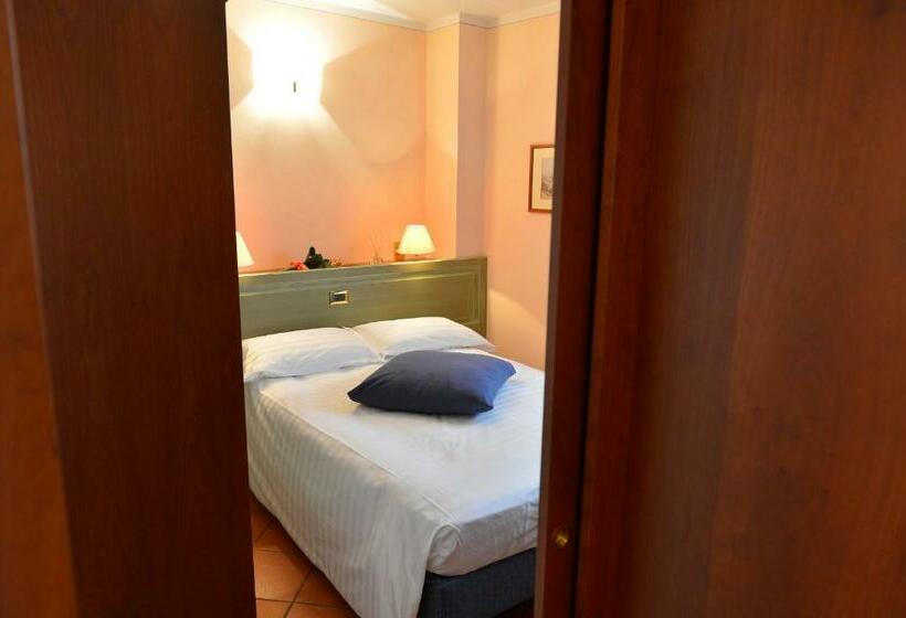 דירת חדר, Residence Del Messaggero