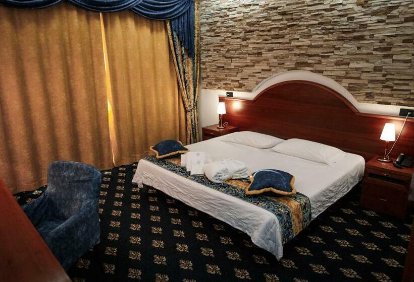 اتاق لوکس, River Palace