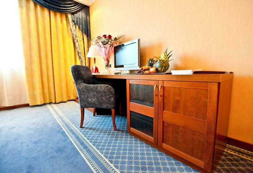 اتاق لوکس, River Palace