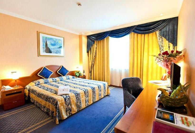 اتاق لوکس, River Palace