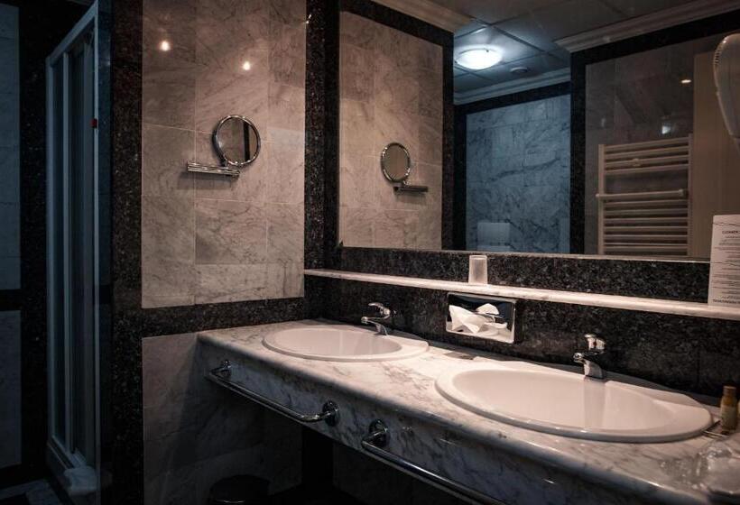 آپارتمان 1 خوابه, River Palace