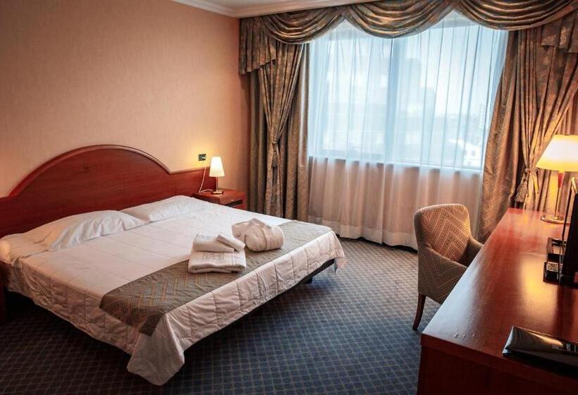 آپارتمان 1 خوابه, River Palace