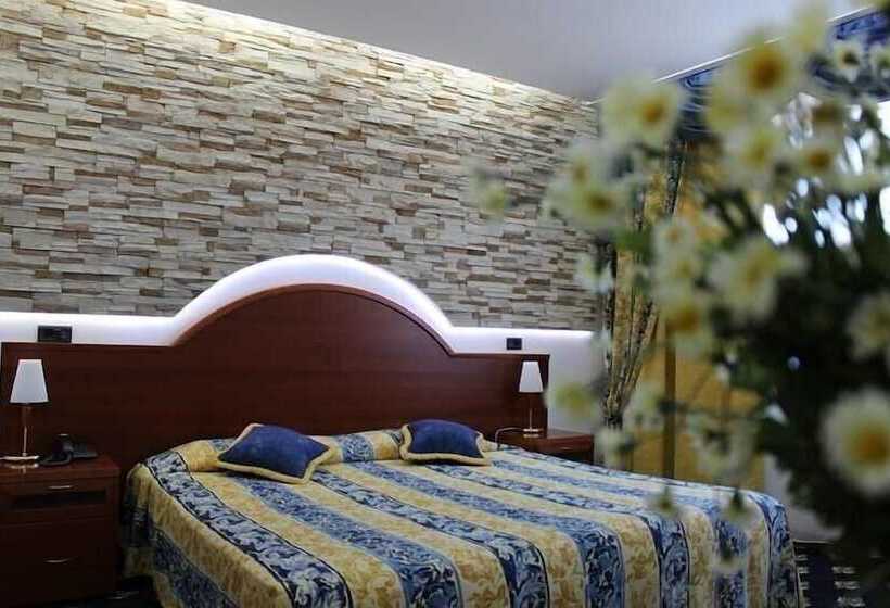 اتاق لوکس, River Palace