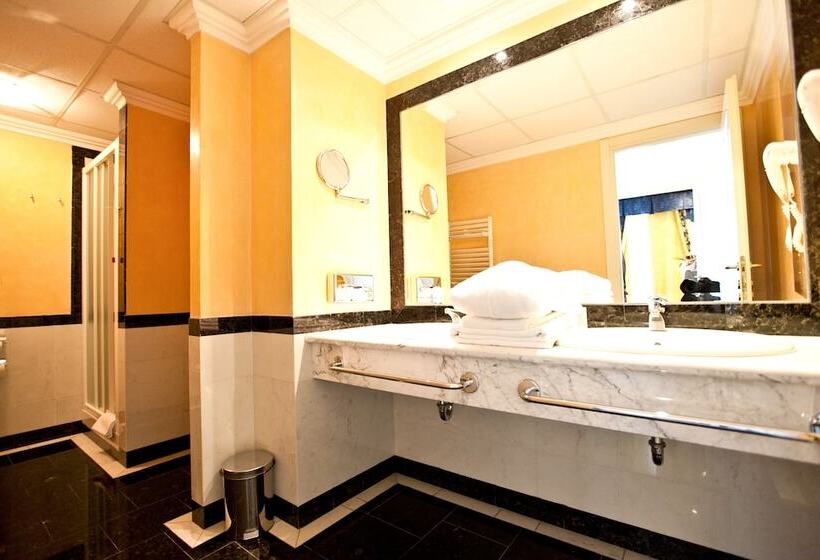 اتاق لوکس, River Palace