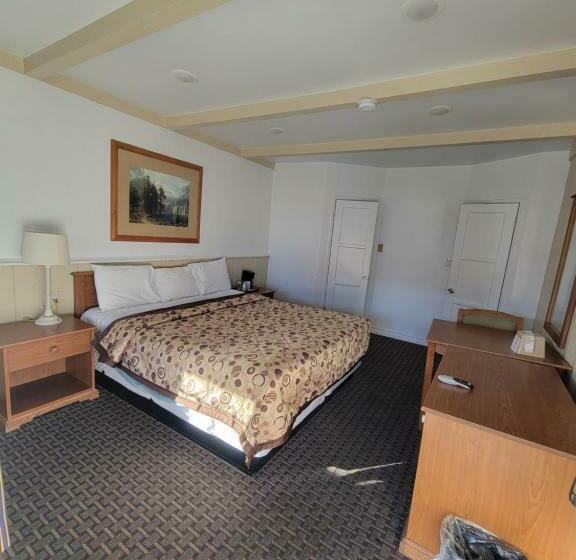 غرفة قياسية سرير كينج, Townhouse Motel