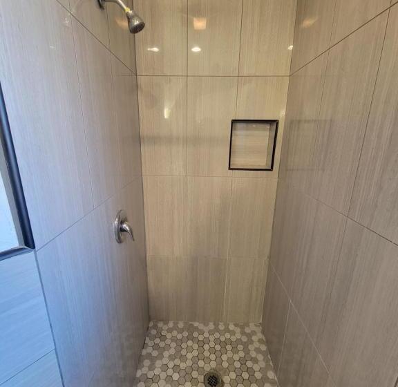 غرفة قياسية, Townhouse Motel