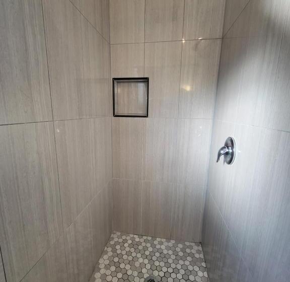 غرفة قياسية, Townhouse Motel