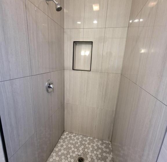 غرفة قياسية, Townhouse Motel