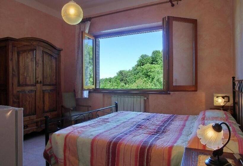 Quarto Quádruplo Estandar, Agriturismo La Pietriccia