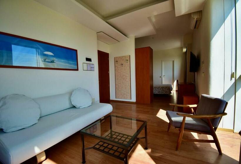 סוויטת דלוקס נוף לים, Astor B&b