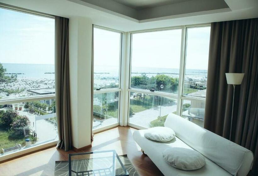 带海景的复工套房, Astor B&b