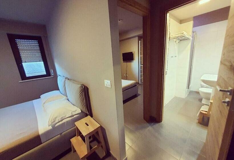 آپارتمان لوکس 1 خوابه, Dannunziano Apart