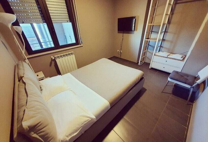 آپارتمان لوکس 1 خوابه, Dannunziano Apart