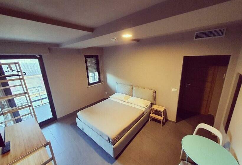 آپارتمان لوکس 1 خوابه, Dannunziano Apart