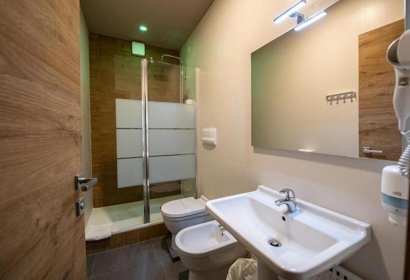 اتاق سوپریور سه تخته, Dannunziano Apart